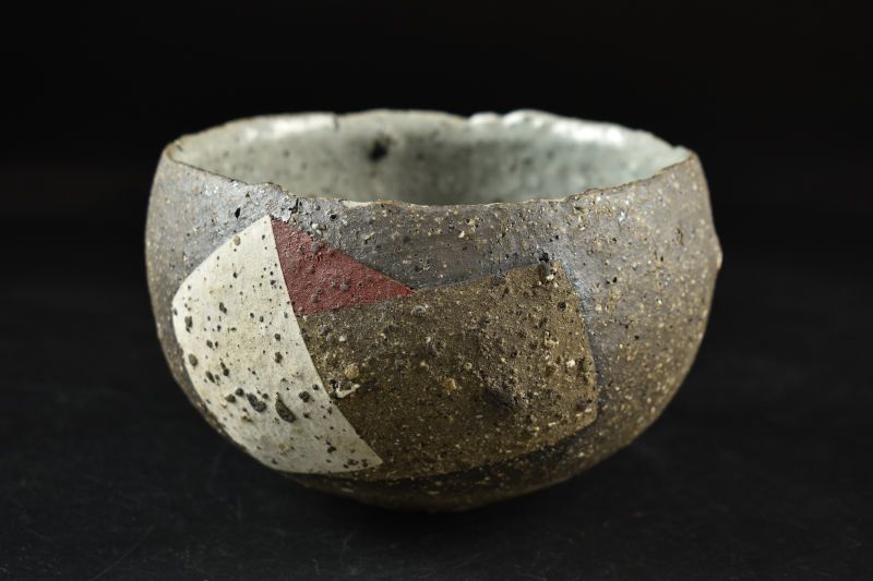 蔵A5666 佐藤和彦 灰陶赤絵碗 共箱