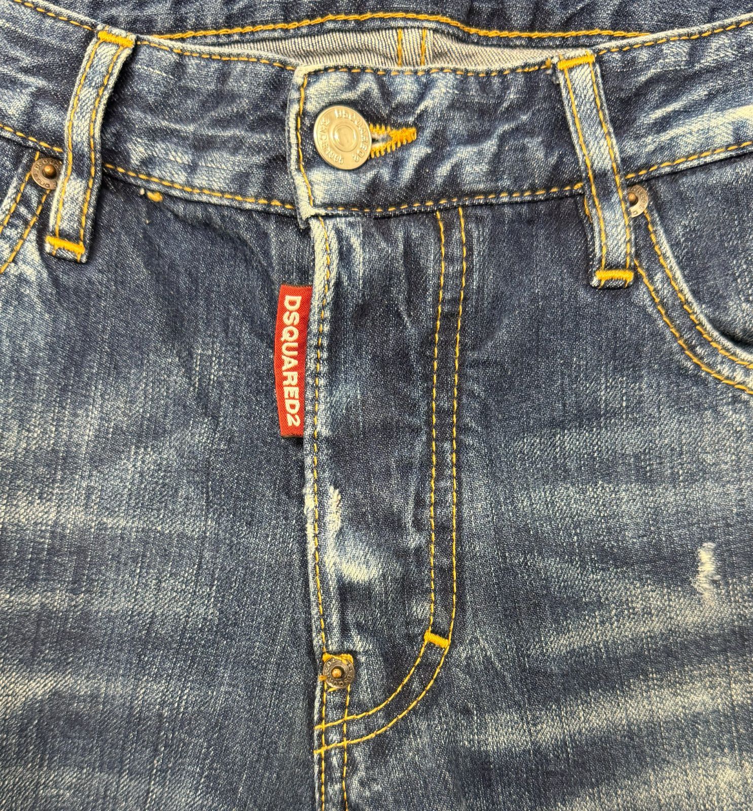 ディースクエアード