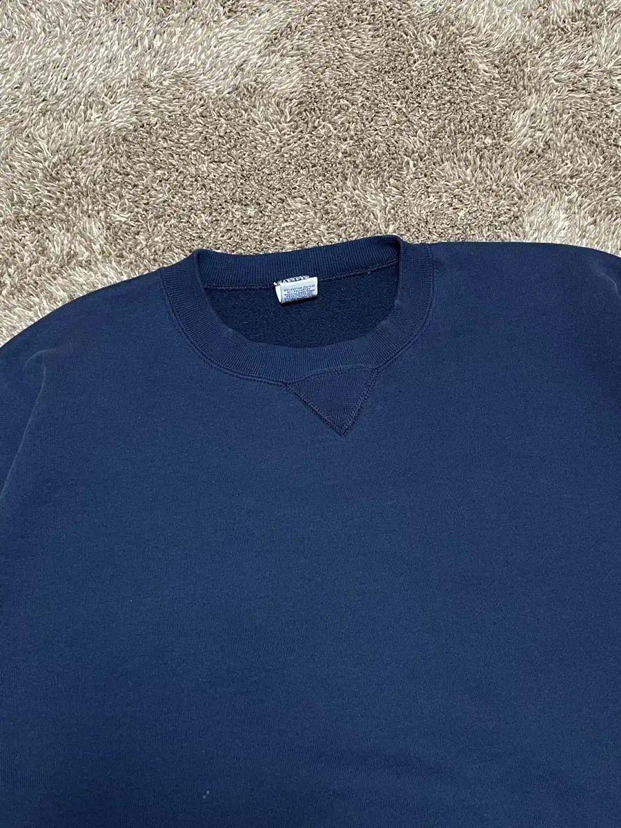 ラッセル スウェットシャツ