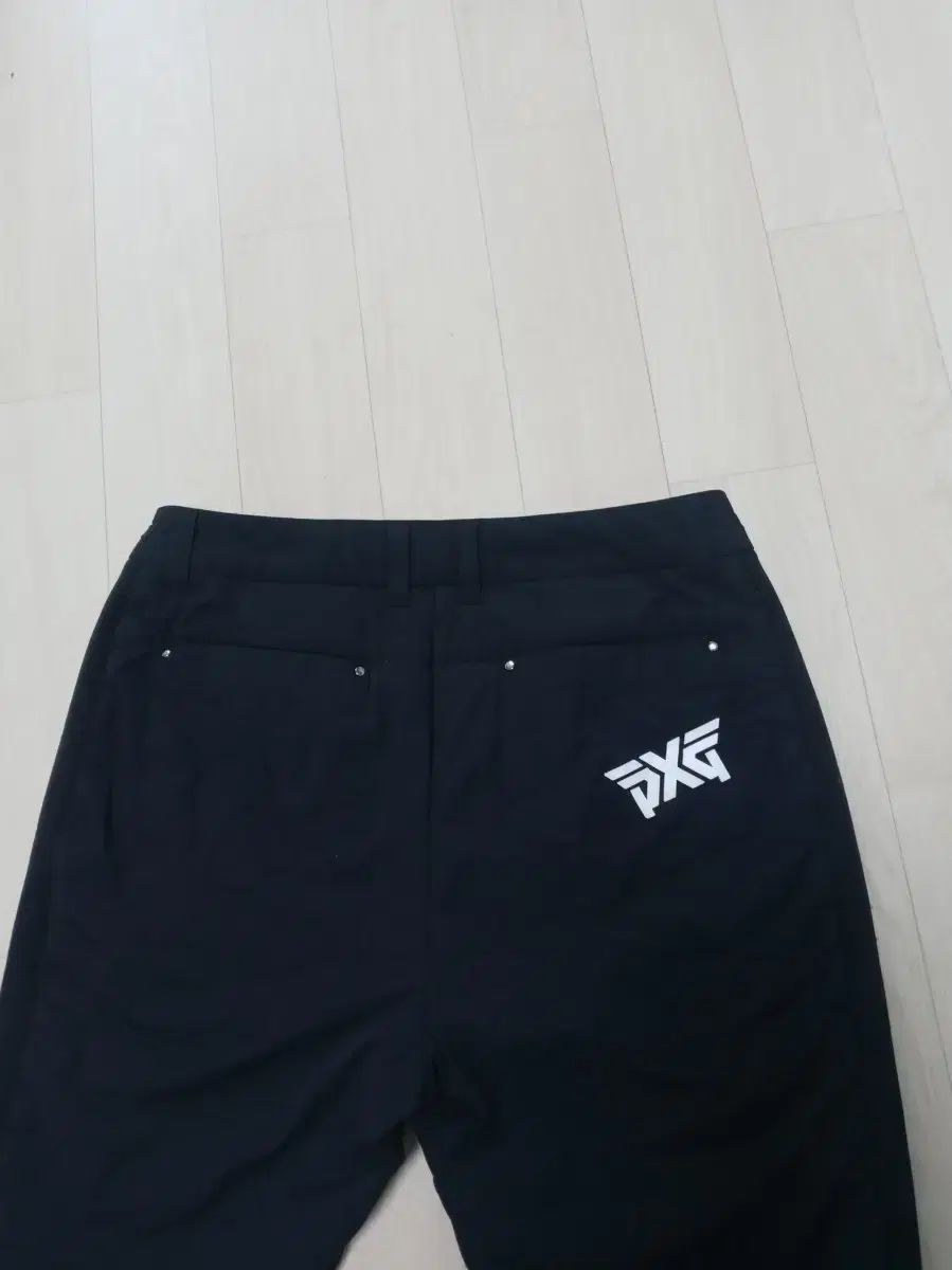 PXG ブラック ゴルフダウンパンツ