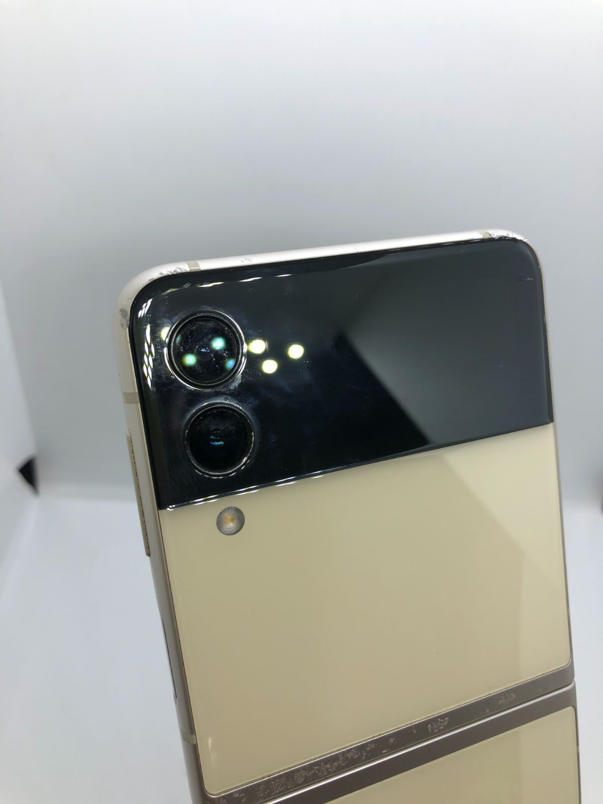 ジャンク】docomo Galaxy Z flip3 クリーム SC-54B 128GB