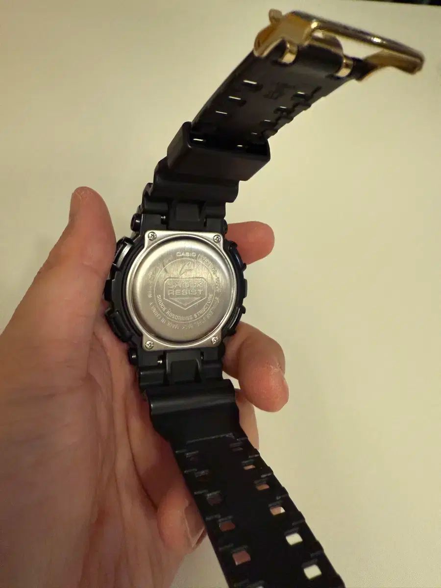 G SHOCK BIG FACE 黒金