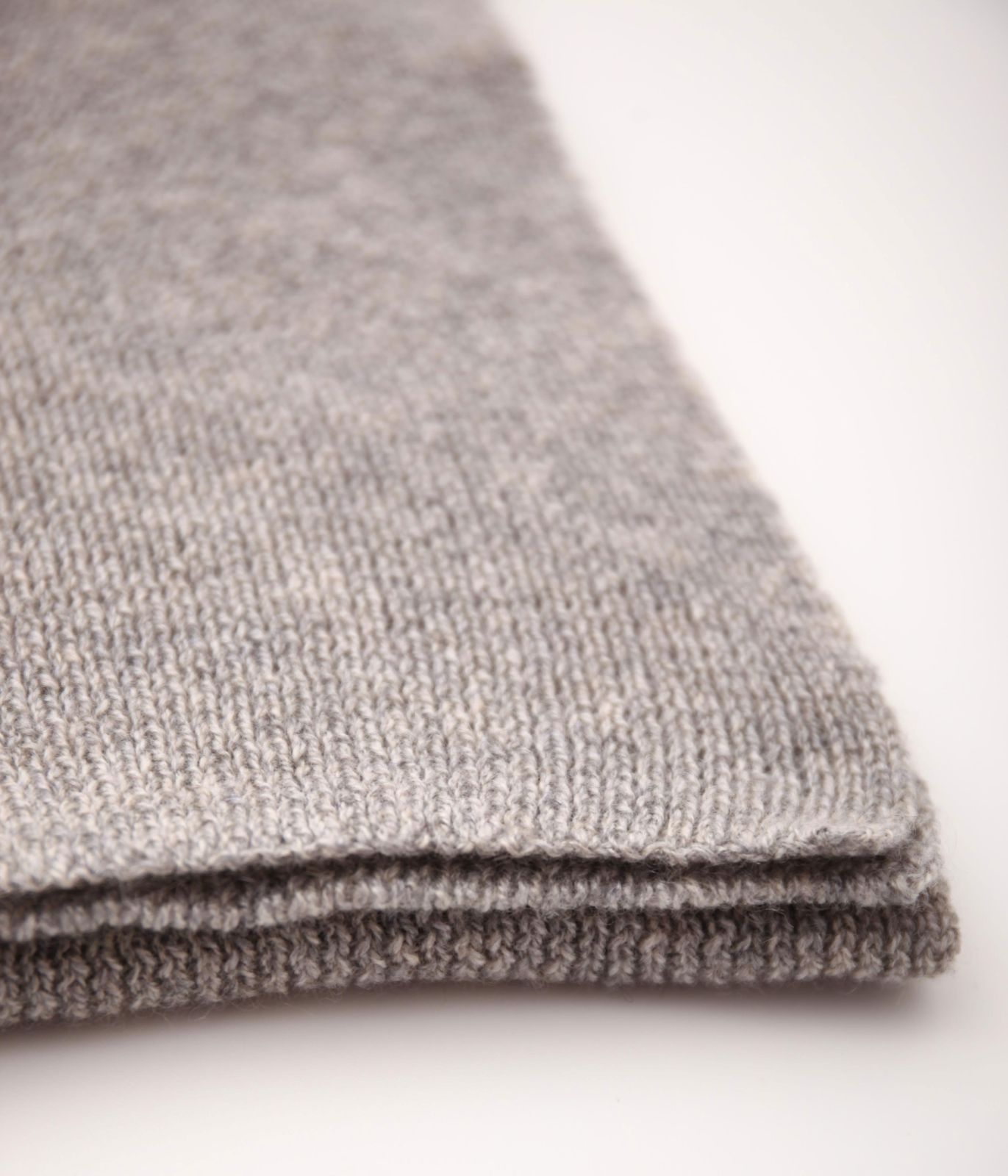 2000 | CASHMERE MUFFER FLANNEL