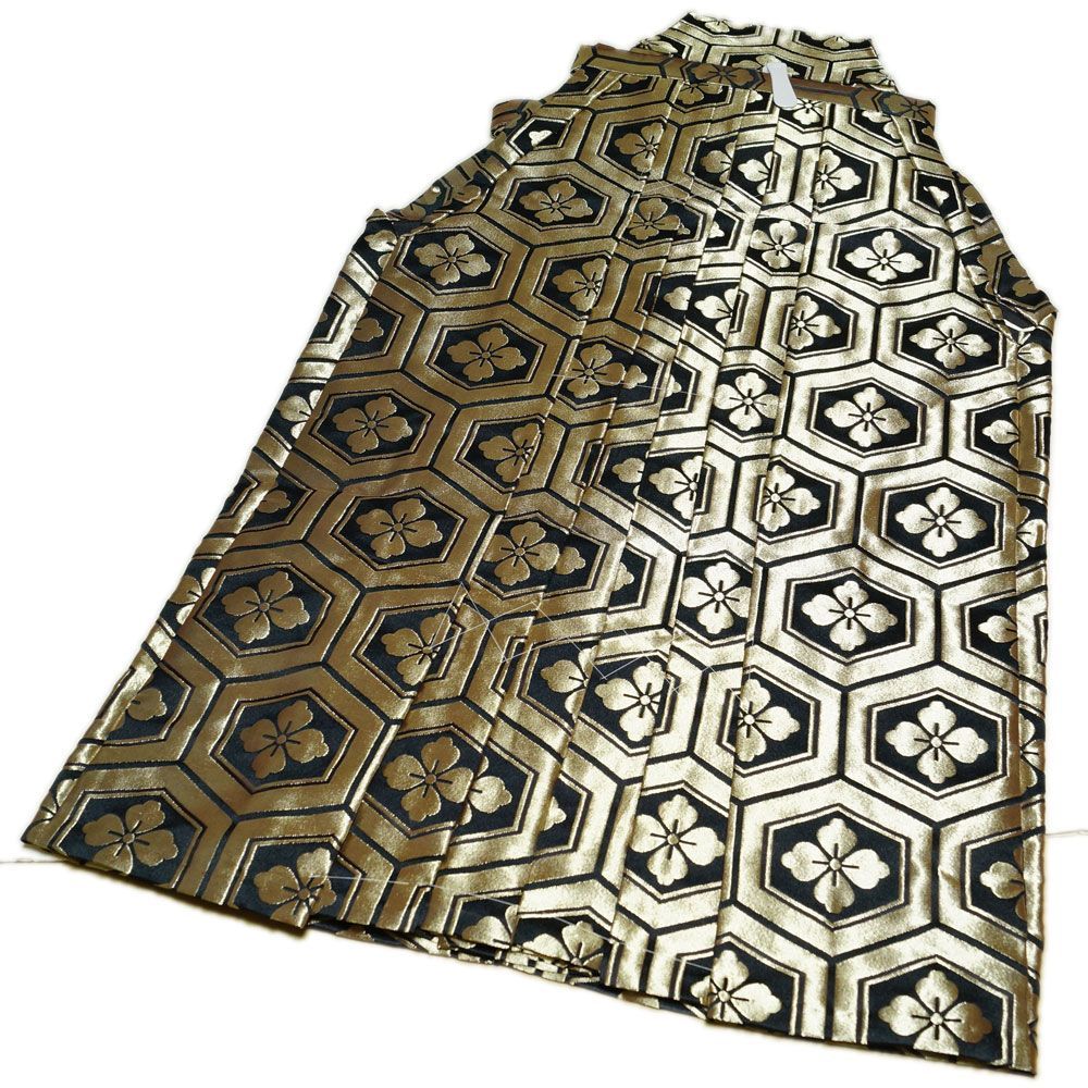 金襴袴 日本製 現品限り 踊り 袴 踊り用 金襴 亀甲花菱模様 Sサイズ 紐下 2尺1寸 79cm 小 馬乗型 股有り 送料無料 踊り 着物 踊り着物 踊り用着物 和服 リサイクル着物 舞踊 着物 踊り用 衣裳 袴 神官 巫女 成人式