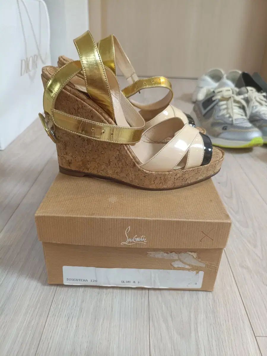 クリスチャンルブタン