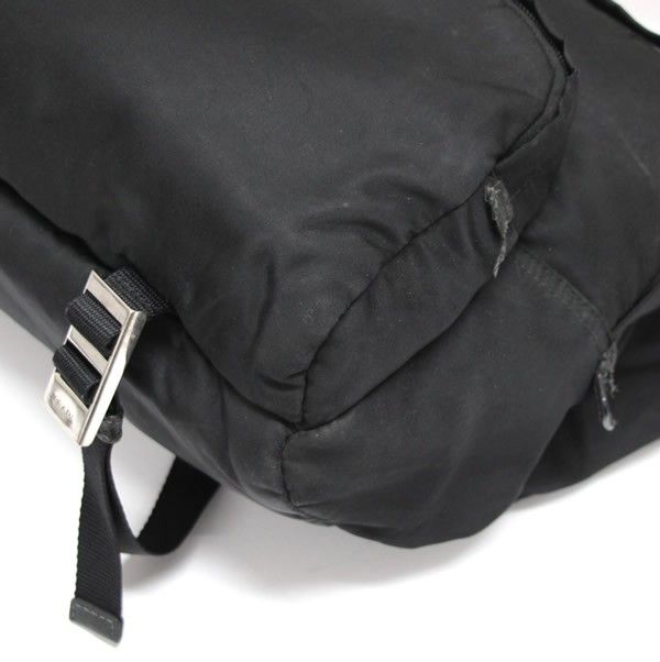 プラダ PRADA 三角ロゴ ボディバッグ ショルダーバッグ ナイロン 黒