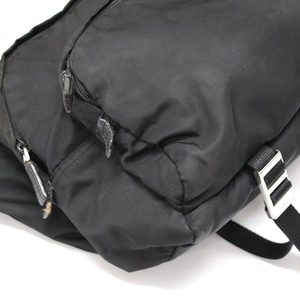 プラダ PRADA 三角ロゴ ボディバッグ ショルダーバッグ ナイロン 黒