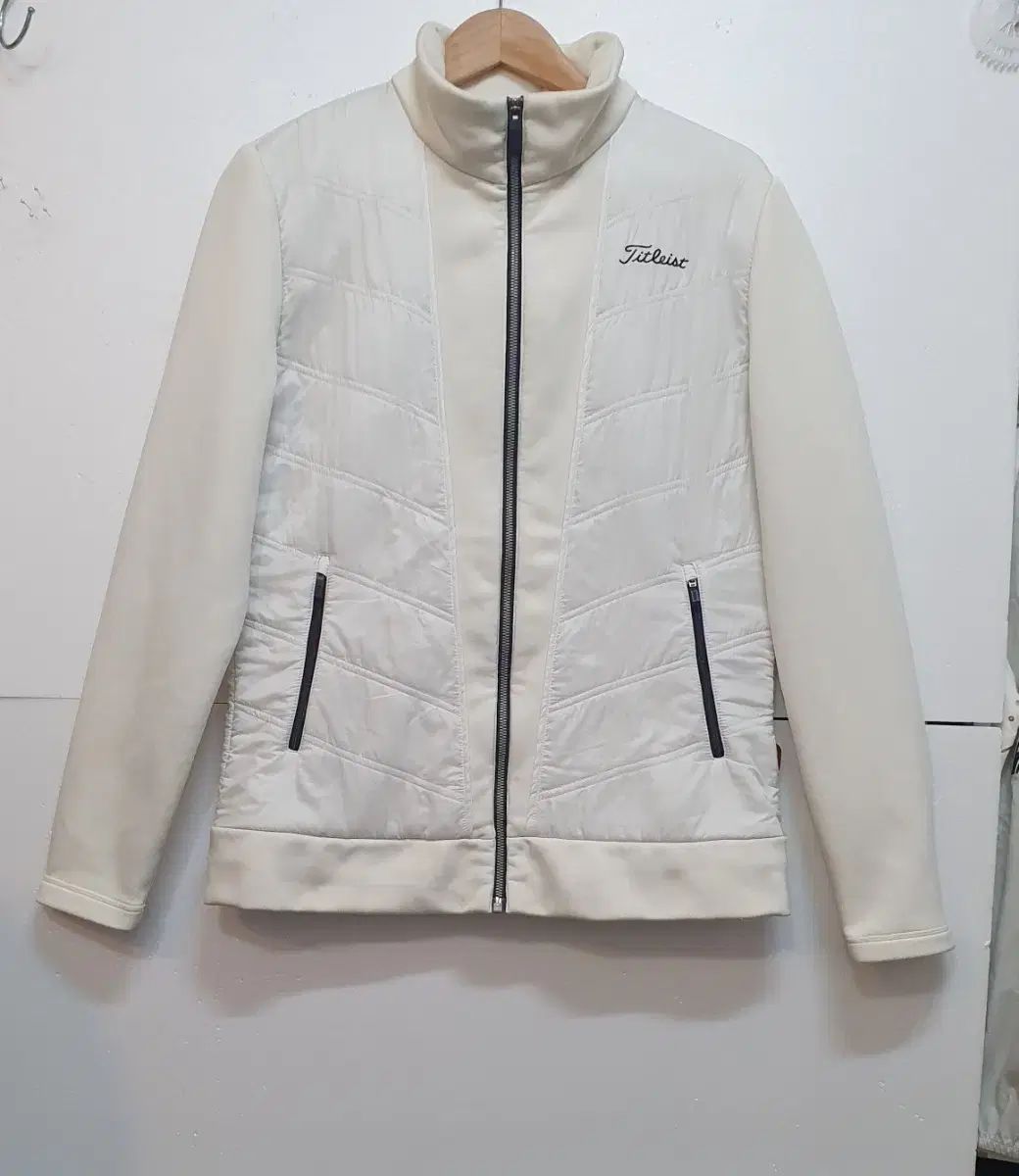 Titleist タイトリスト レディース ダウン ゴルフ ジャケット アイボリー L