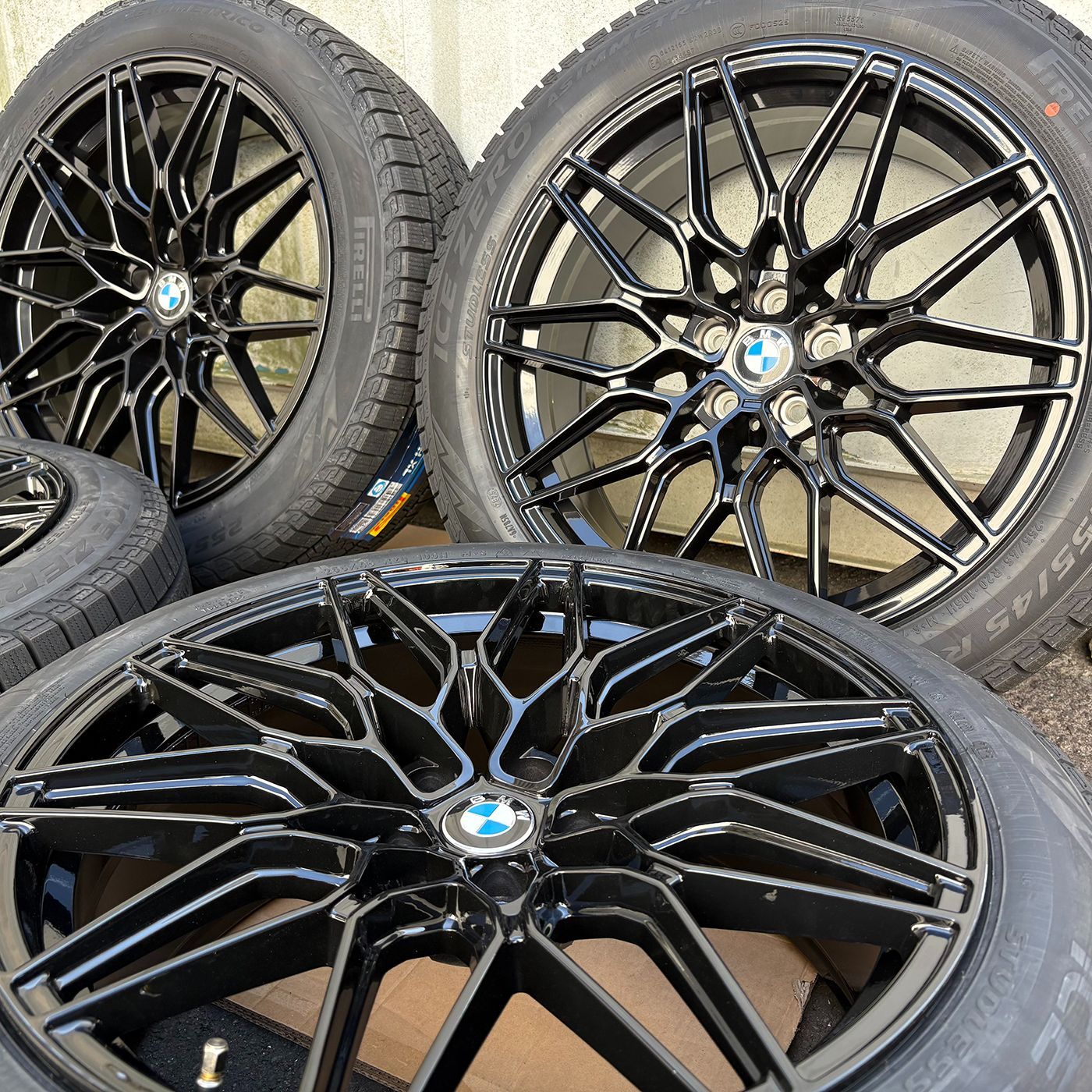  20インチスタッドレス BMW X 3 G 01 XD 4 M タイヤホイール ピレリ アイスゼロアシンメトリコ 255 45 R 20 4本セット 20インチ タイヤ ホイールセット