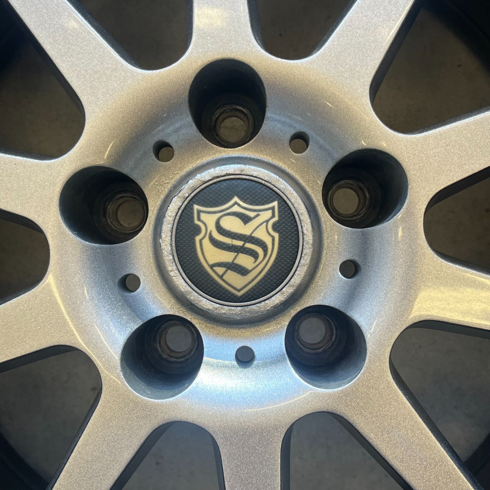  アルファード等 215 60 17インチ スタッドレスタイヤ アルミホイール C 81 17インチ タイヤ ホイールセット