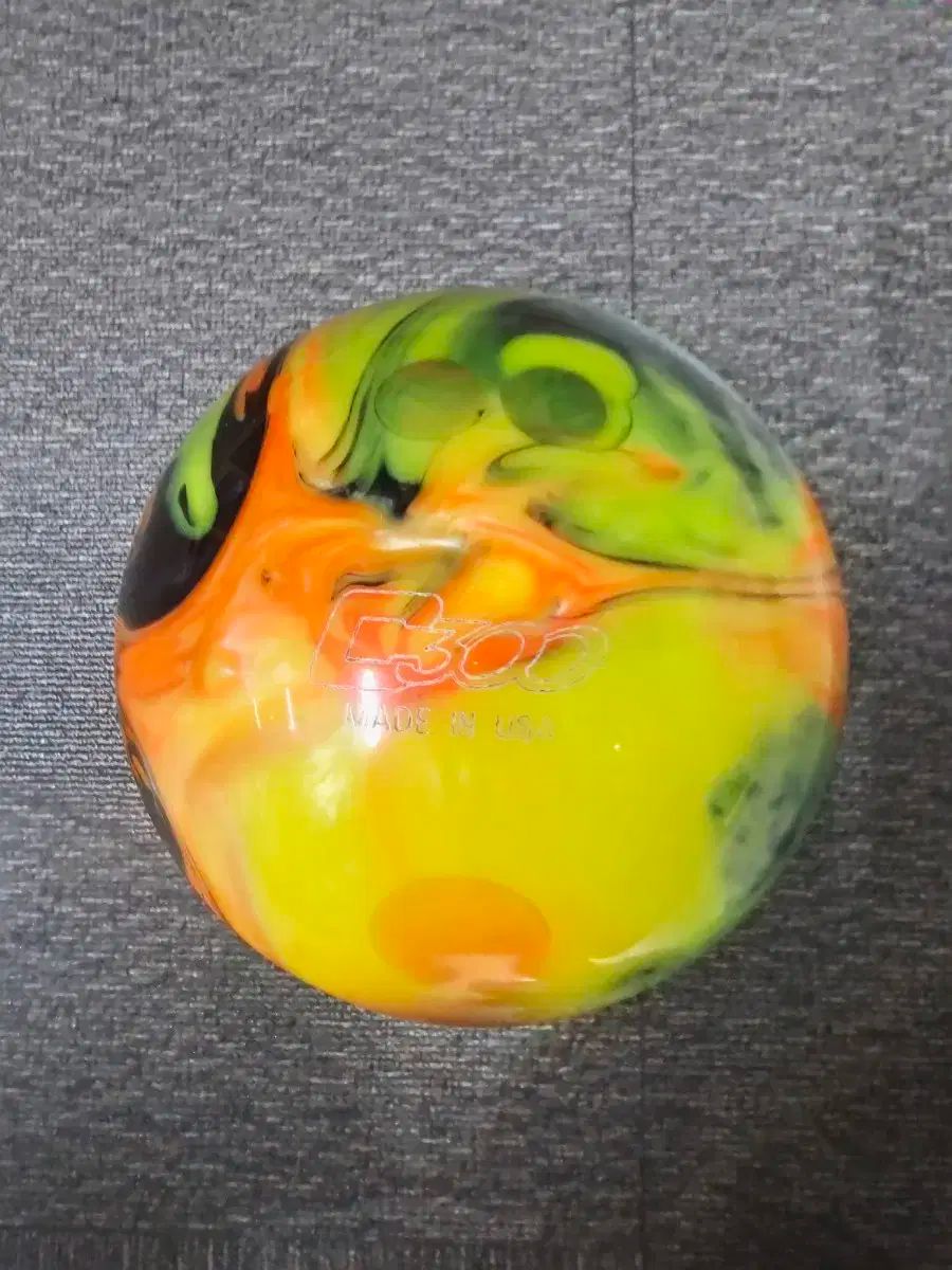  プラグイン復元完了 14パウンド HARD BALL ボウリング スポーツ