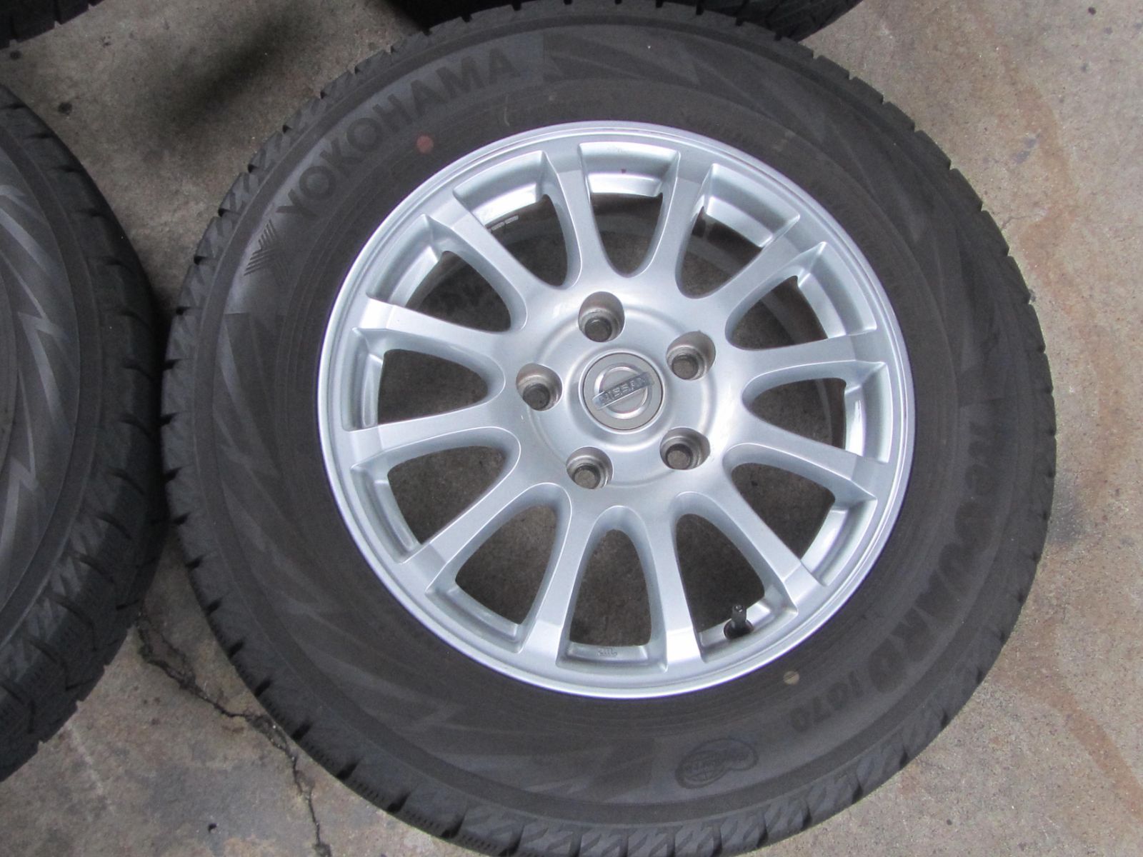  NISSAN 195 65 R 15 スタッドレス アイスガード IG 70 セレナなど 15インチ タイヤ ホイールセット