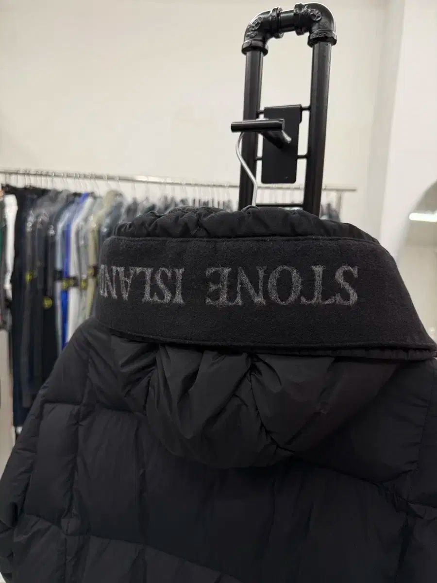 M ストーンアイランド