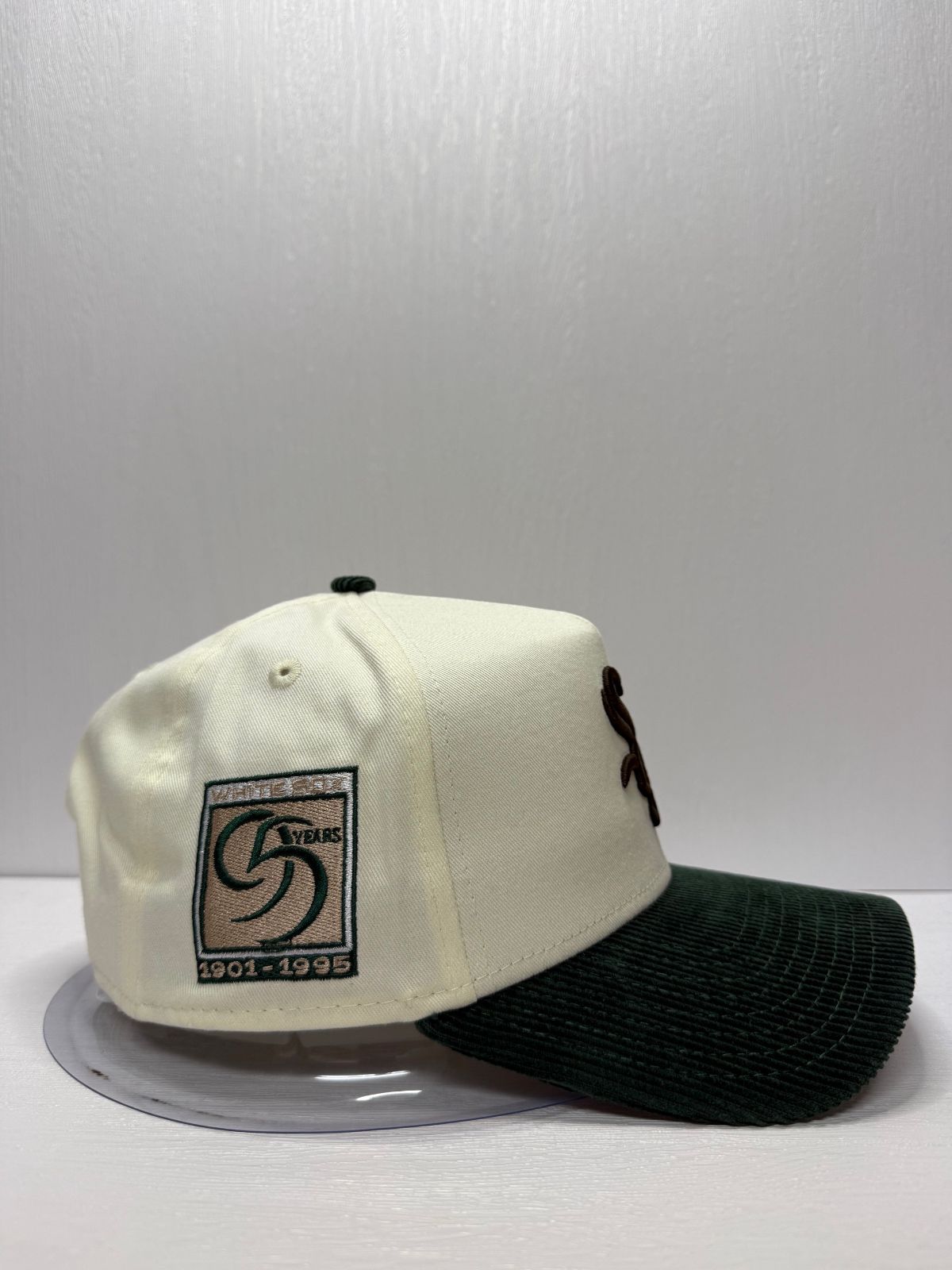 Newera シカゴホワイトソックス 95 thアニバーサリー 9 forty A FRAME スナップバックキャップ ツートン フォーマル対応 スキニーパンツ