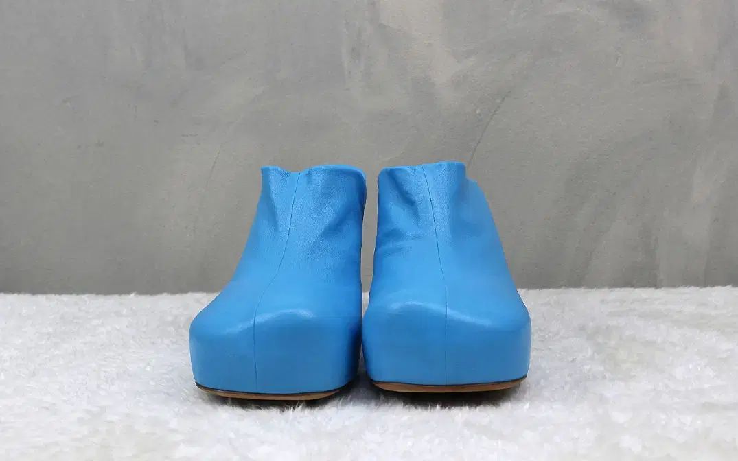 ブランド ボッテガ ヴェネタ ボールドミュール 630148 サイズ39