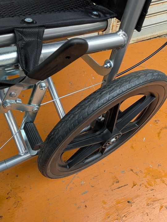  一部地域を除く AORTD 介助型車椅子 折りたたみ 車いす 16インチ 折り畳み式 KM-25-1031-06 介助用車椅子 車椅子