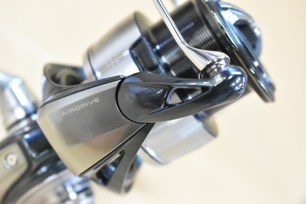 スピニングリール