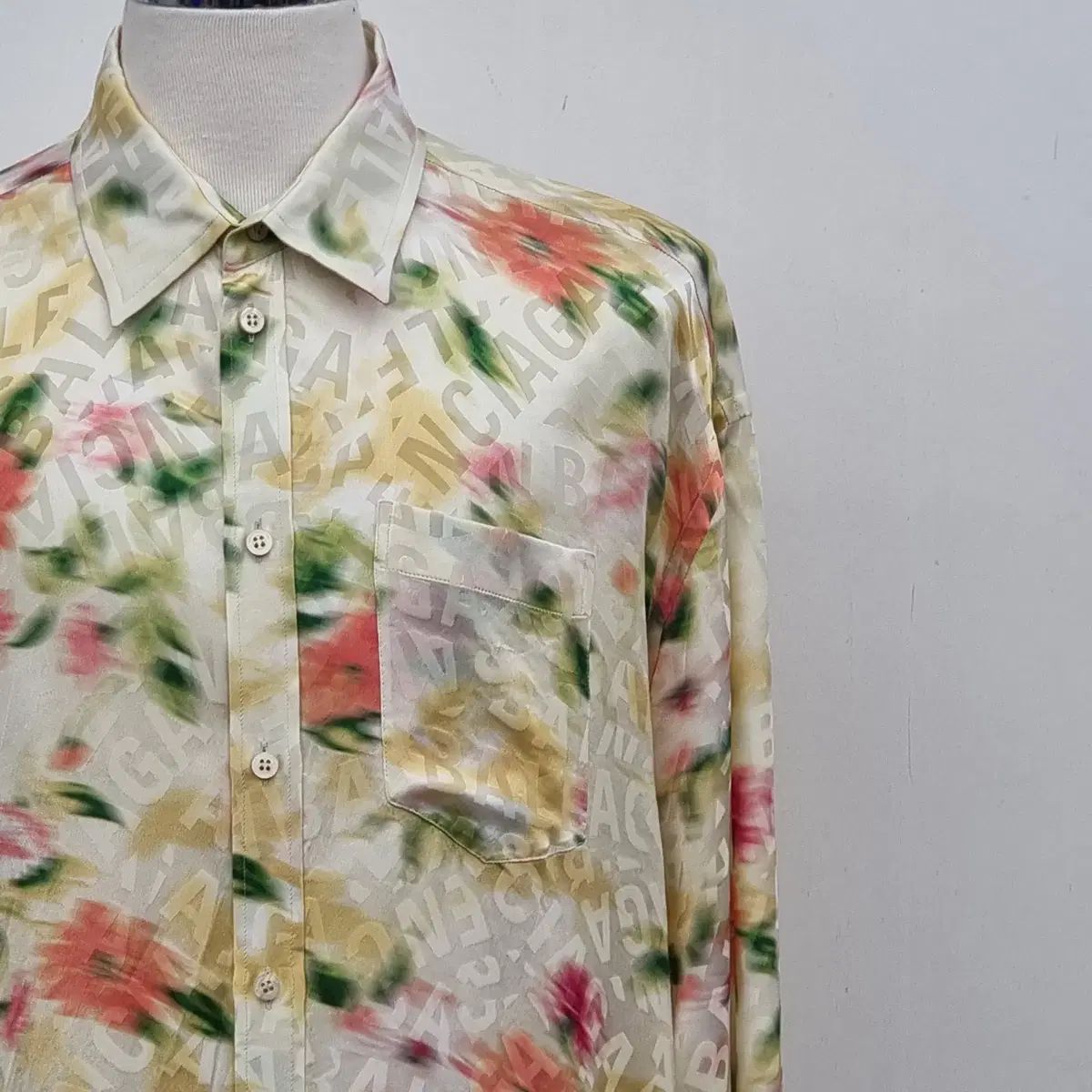 オーバーサイズ サテン