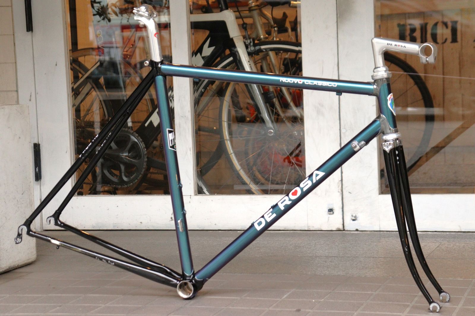 デローザ DE ROSA ヌーボクラシコ ブラックラベル NUOVO CLASSICO BLACK LABEL 2025モデル 52サイズ クロモリ ロードバイク フレームセット 横浜店