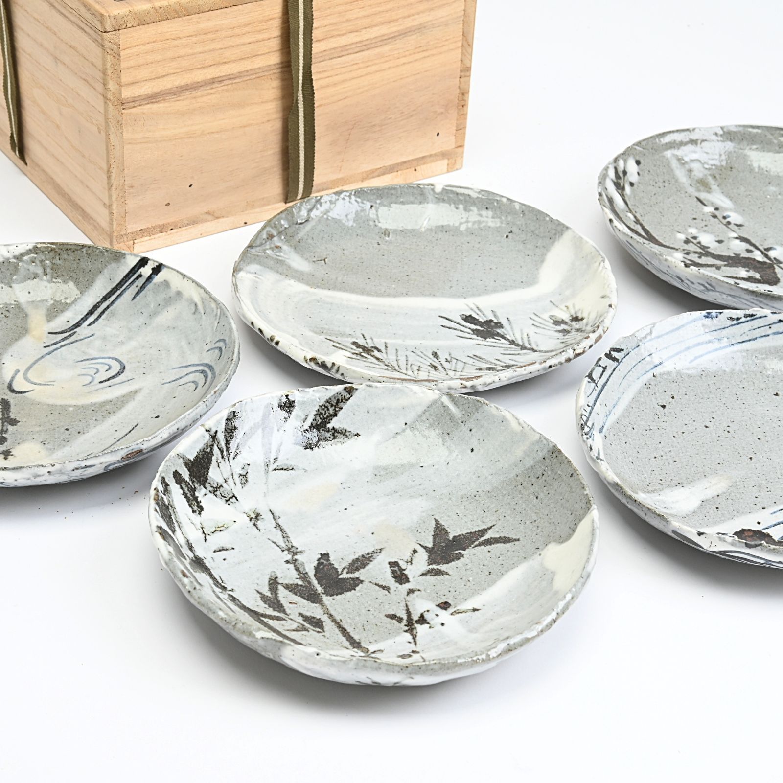 虎渓山水月窯 絵替わり銘々皿 共箱