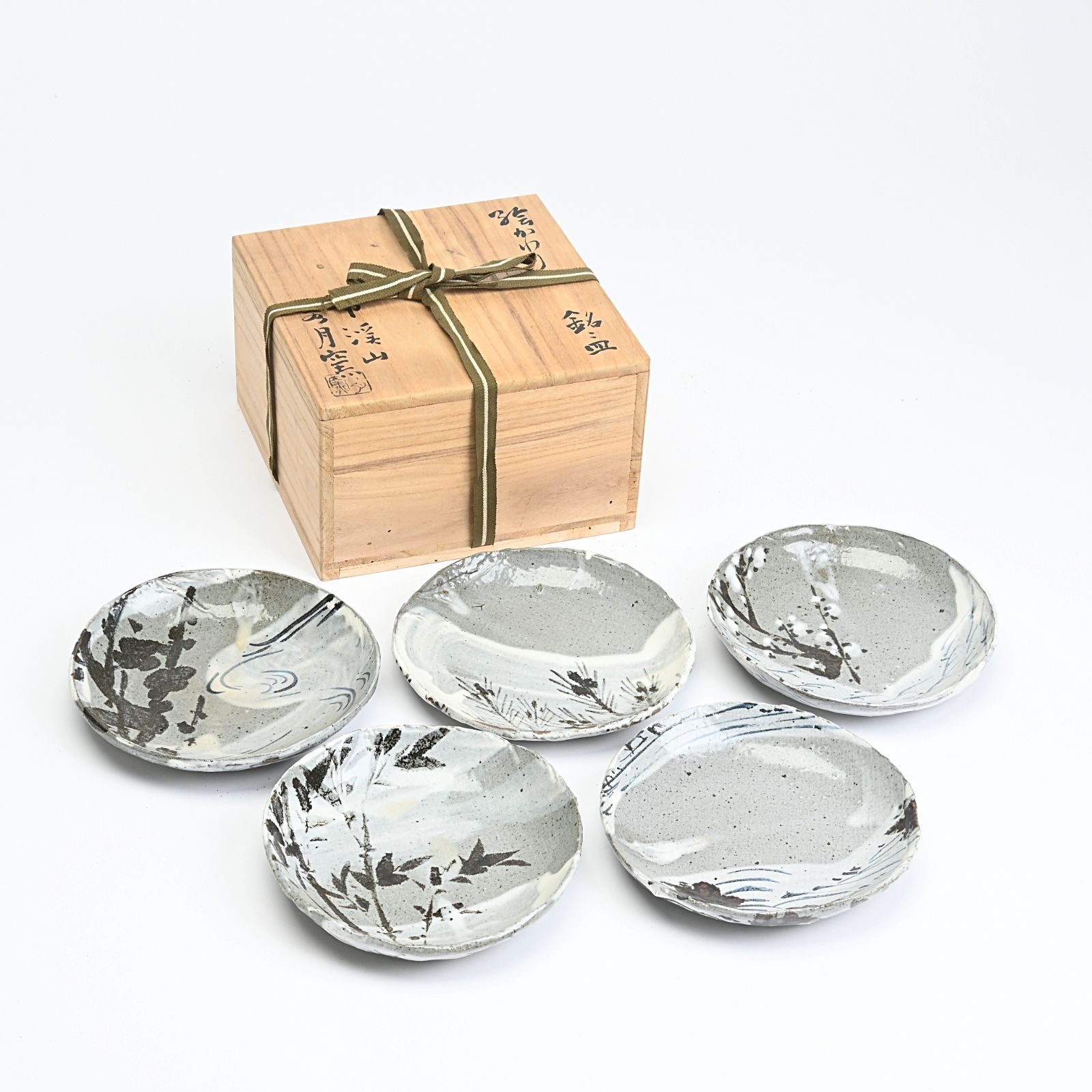虎渓山水月窯 絵替わり銘々皿 共箱