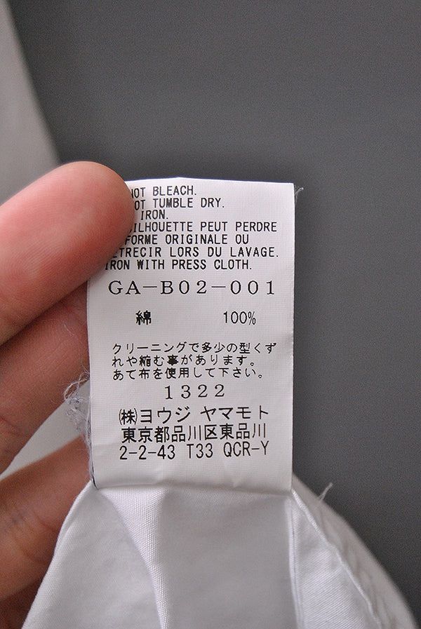 Y 襟切断シャツ