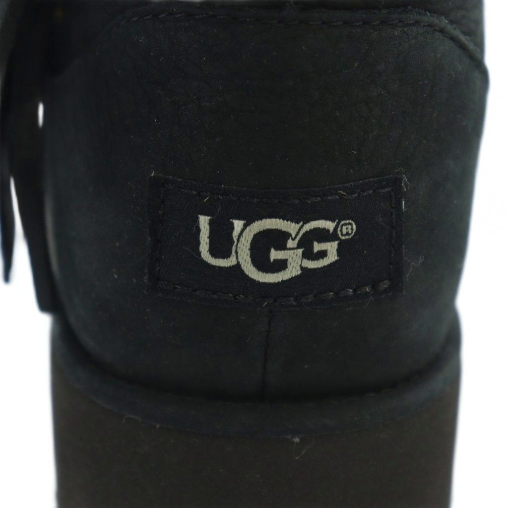 UGG