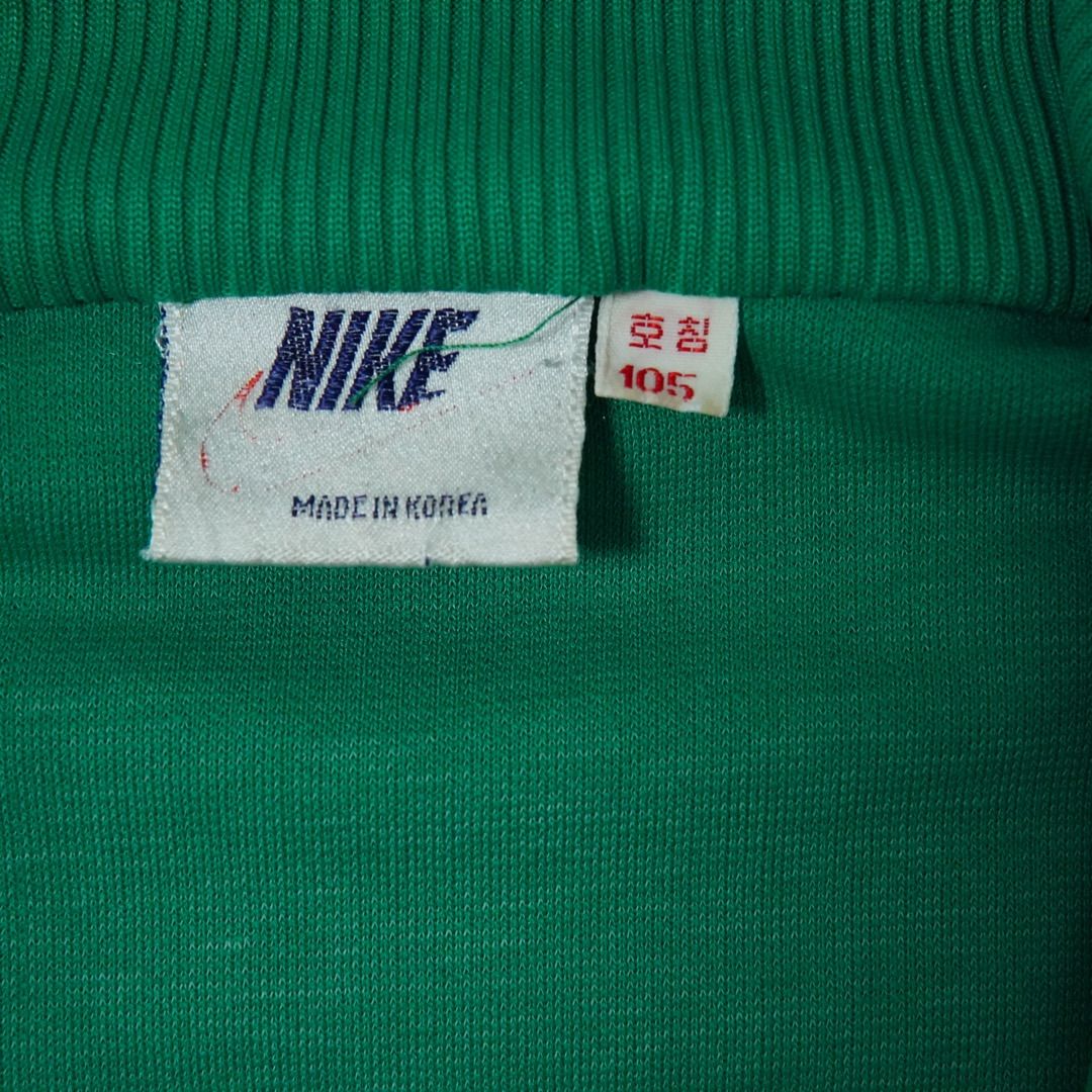 ナイキ NIKE
