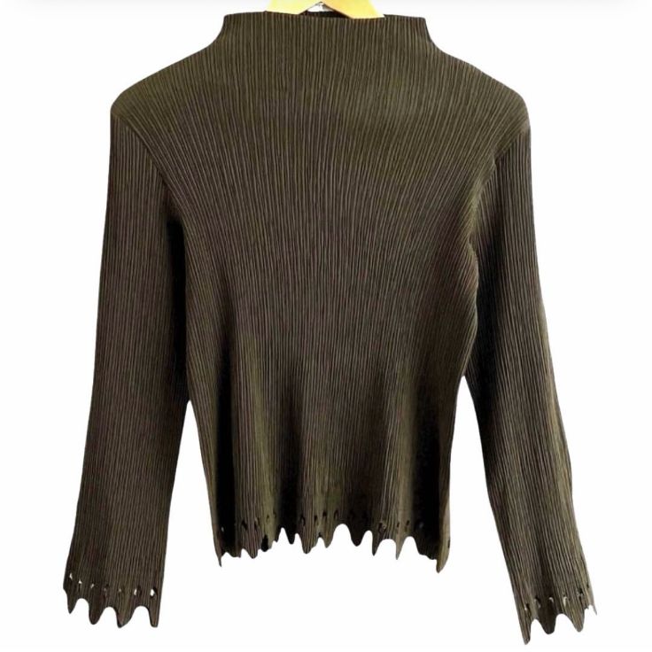 イッセイミヤケ ISSEY MIYAKE プリーツ 長袖 カットソー レディース 2