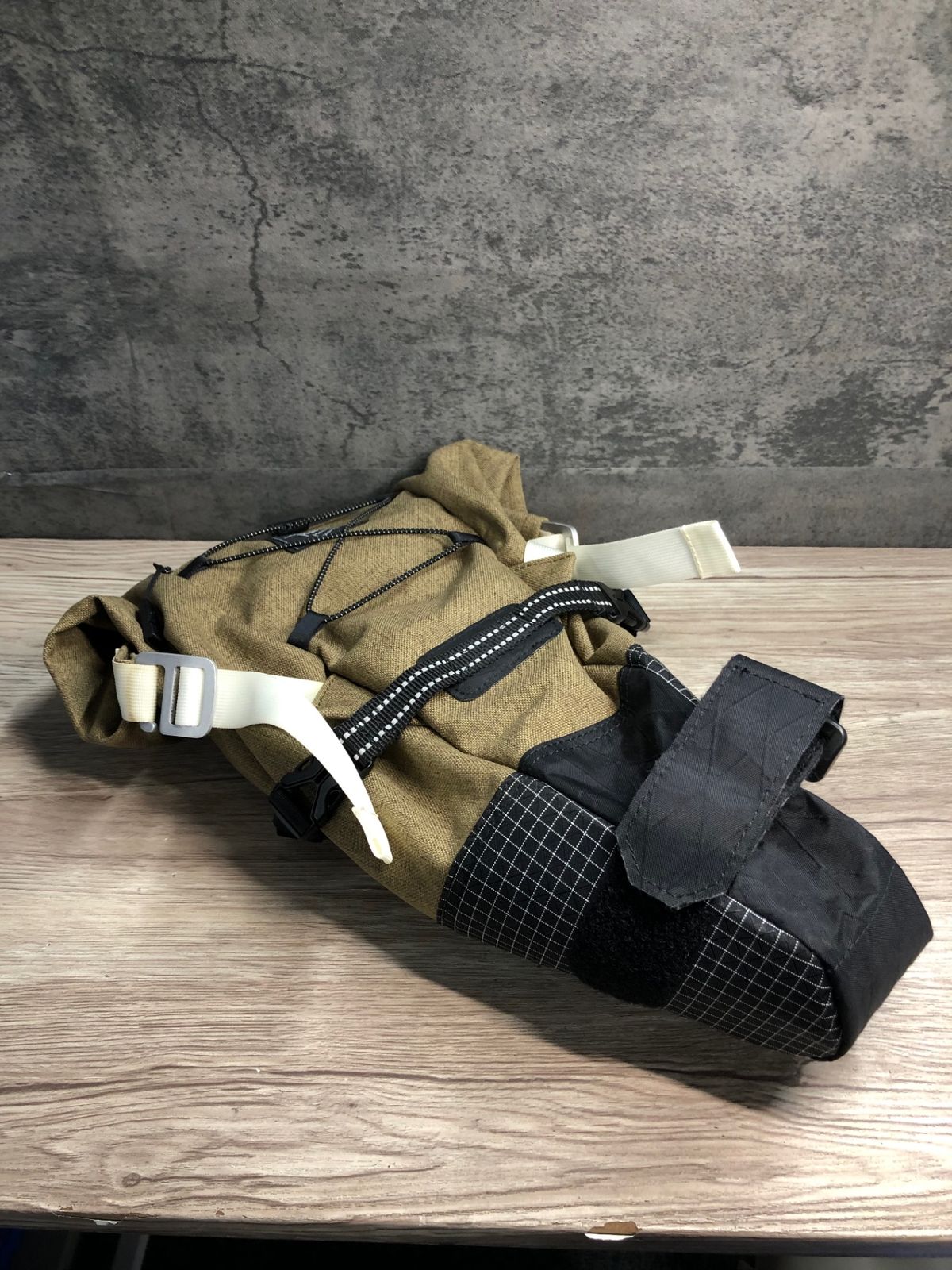 JN557 ロウロウマウンテンワークス RawLow Mountain Works Bike n Hike Post Bag サドルバッグ
