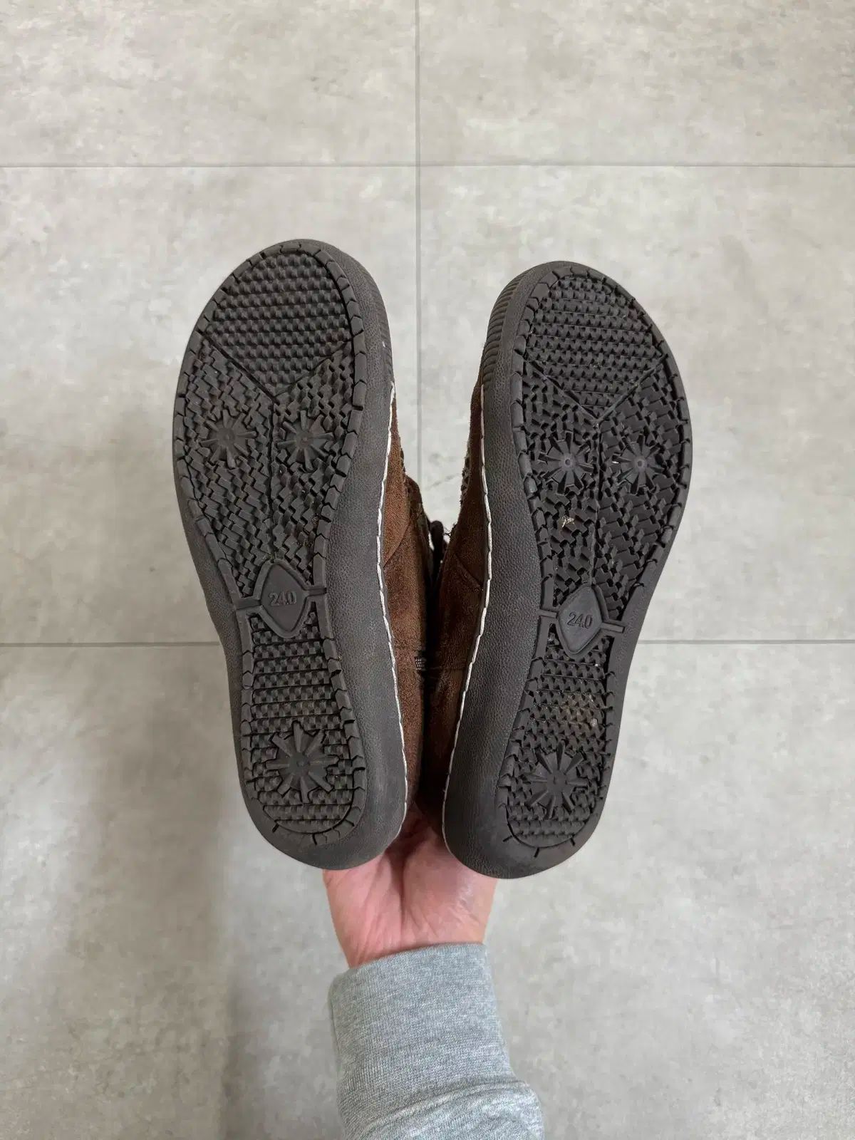 モカシンシューズ