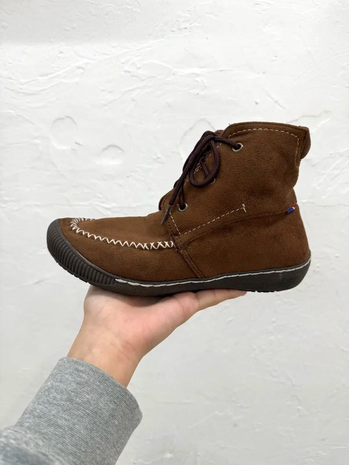 elle sport スウェード モカシンシューズ