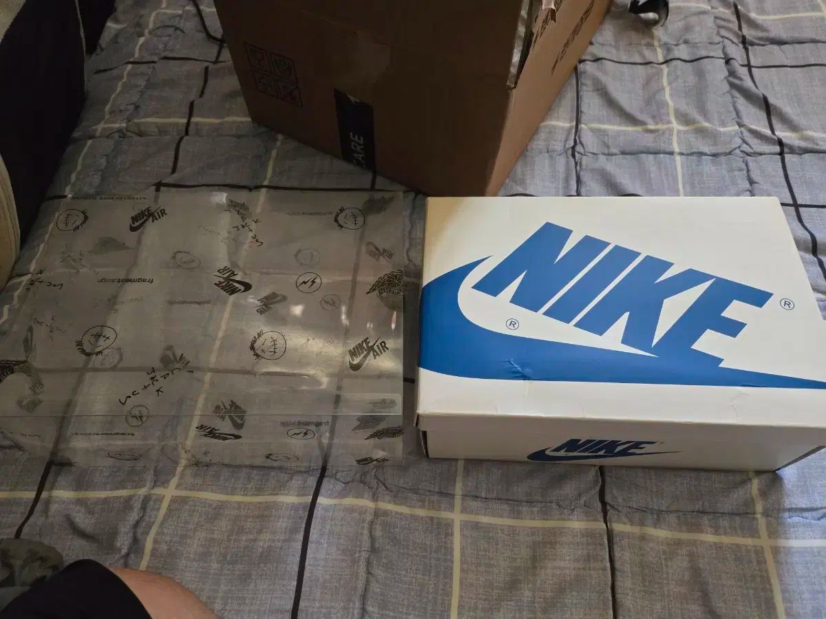 状態良し 검수제품 ジョーダン x トラヴィス スコット フラクメント デザイン 255