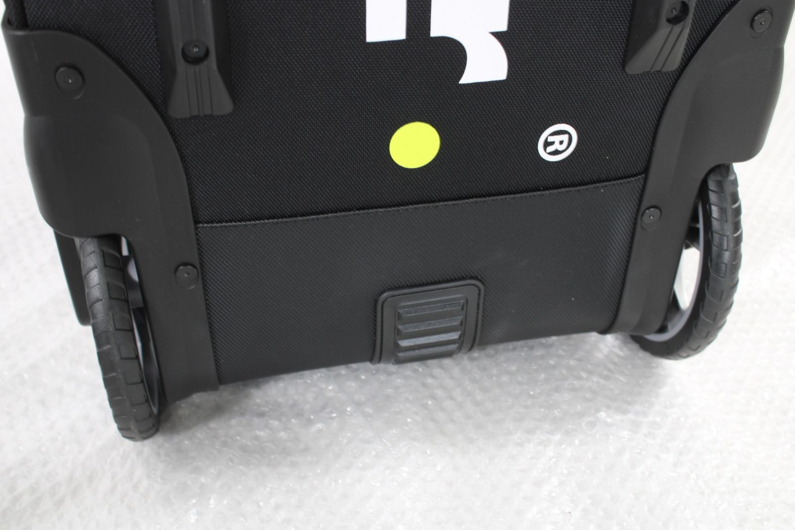 テニスバッグ 首振りボード