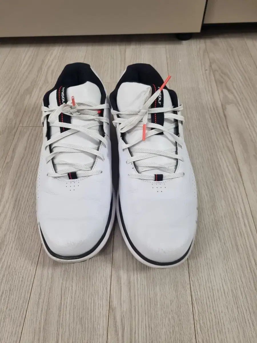 アンダーアーマー HGゴルフ 白 ゴルフシューズ