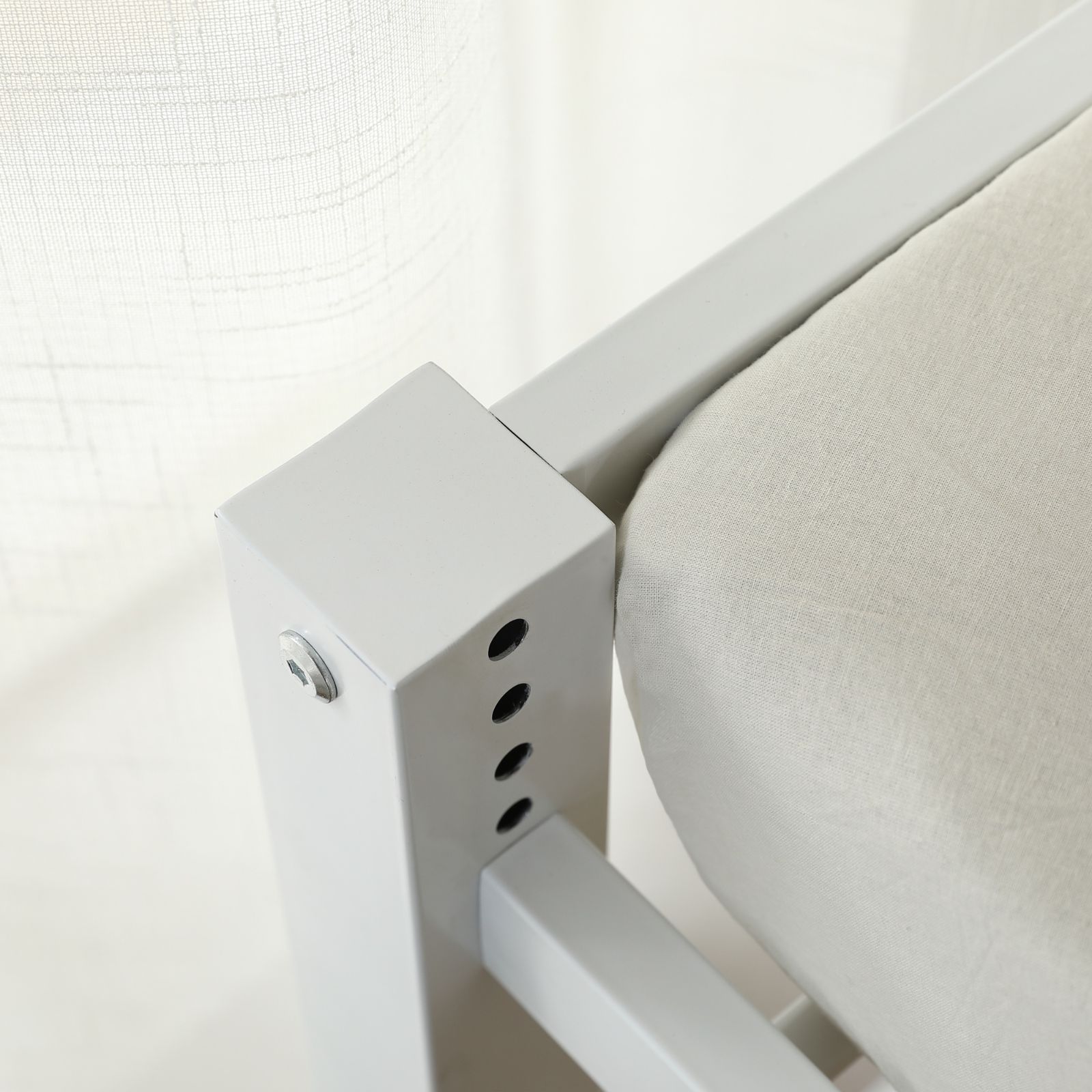 SDセミダブル 大人の一人暮らしにもぴったり♪パイプベッド