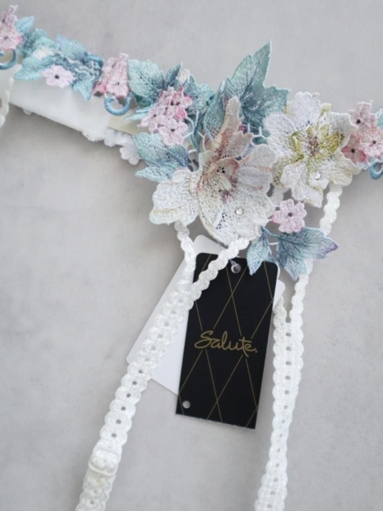 店舗 品 製 Wacoal Salute ワコールサルート 19G おやゆび姫 ガーターベルト 日本製 M 送料込み 6460082