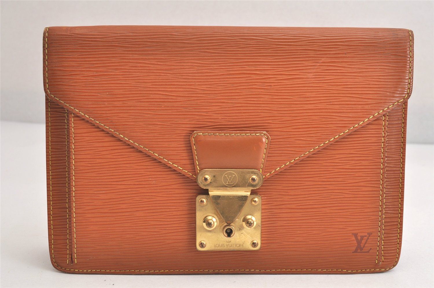 LOUIS VUITTON ルイヴィトン エピ セリエ ドラゴンヌ クラッチバッグ ブラウン M52618 LV 3992N