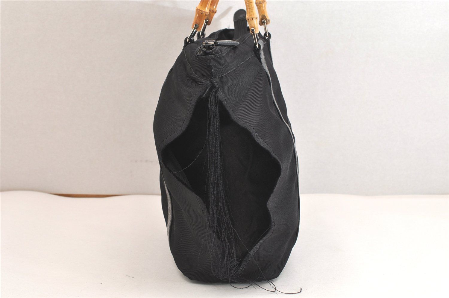 レザー ブラック