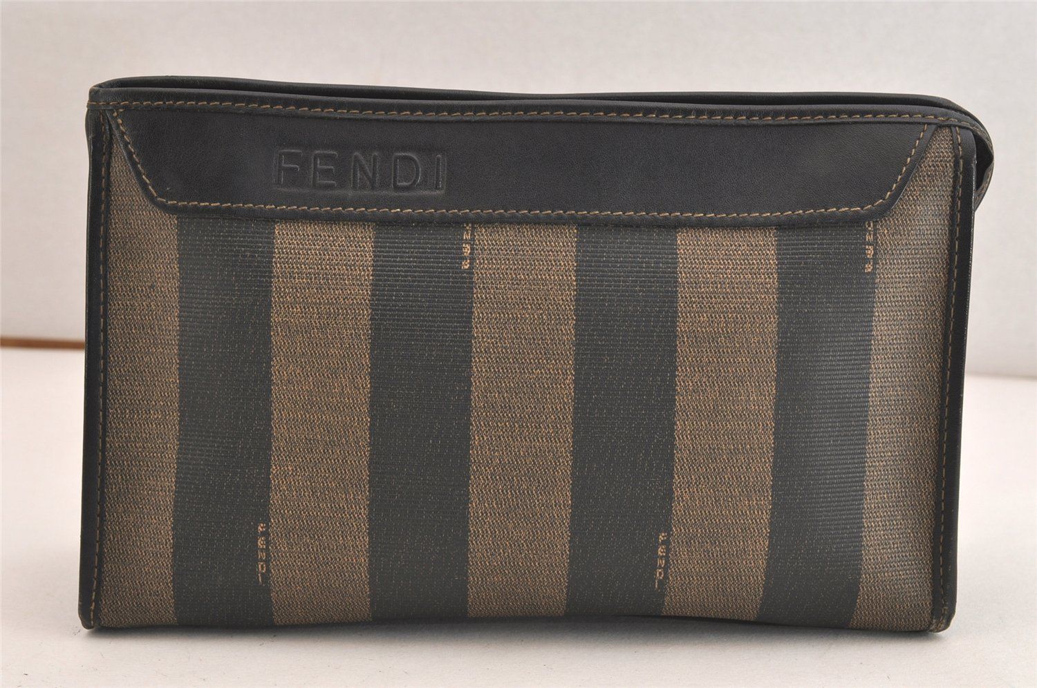 FENDI フェンディ ぺカン クラッチハンドバッグ 財布 ピーブイシー レザー ブラウン ブラック 4050N