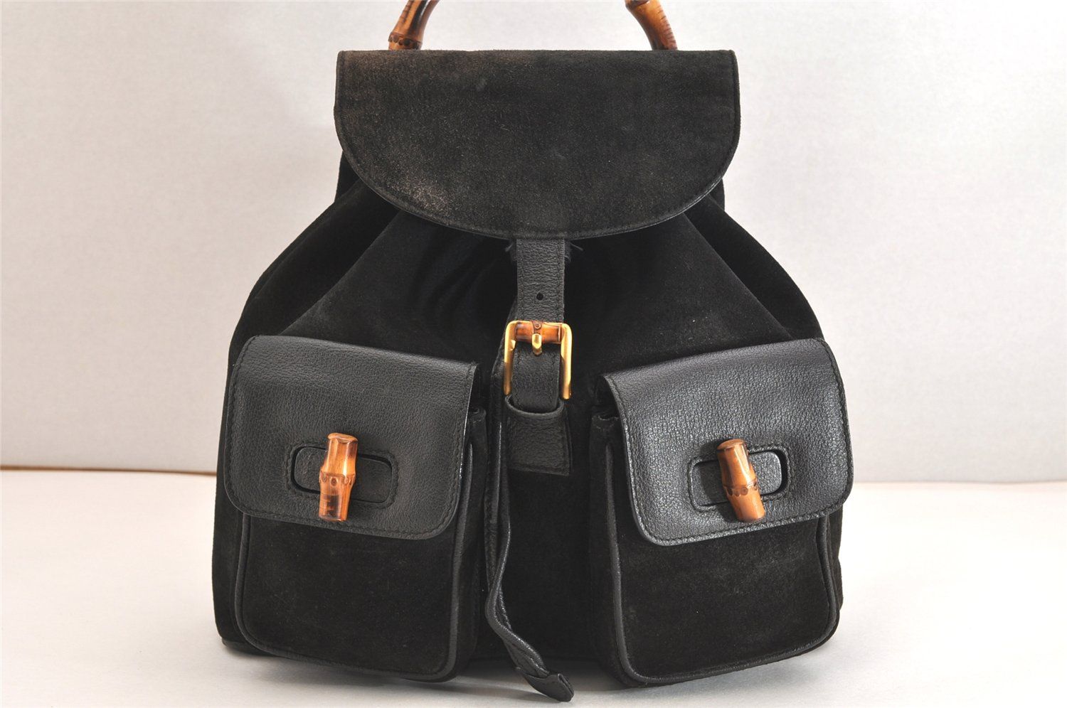 GUCCI グッチ バンブー ヴィンテージ 巾着型 バックパック スエード レザー ブラック 4056N