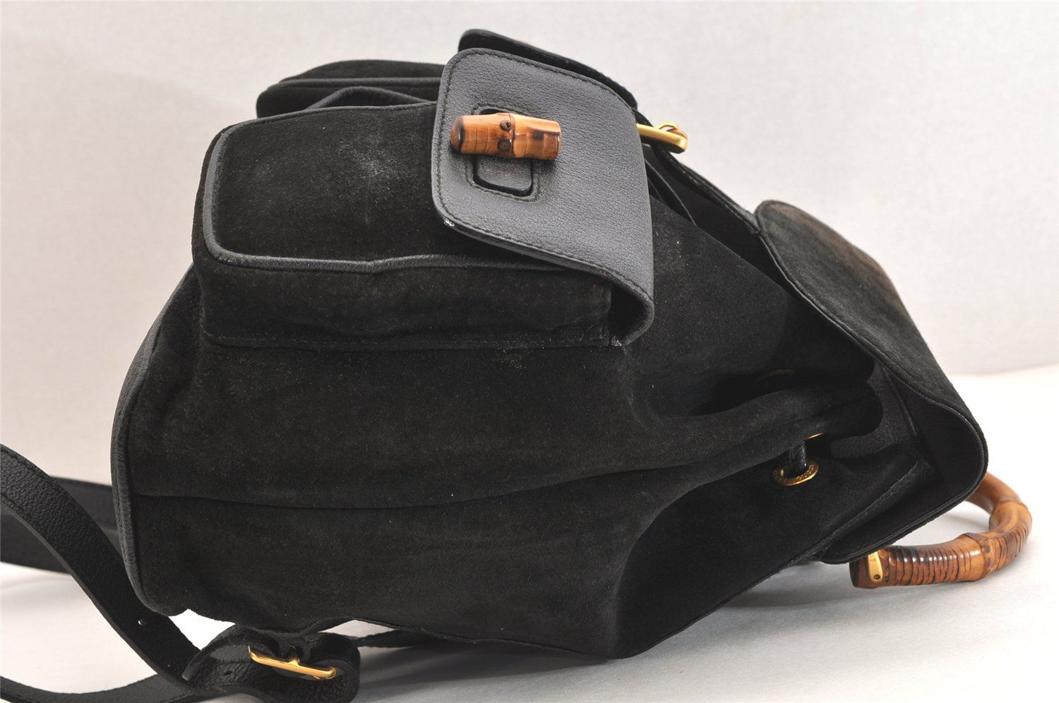 GUCCI グッチ バンブー ヴィンテージ 巾着型 バックパック スエード レザー ブラック 4056N DECORATOM_COM_BR