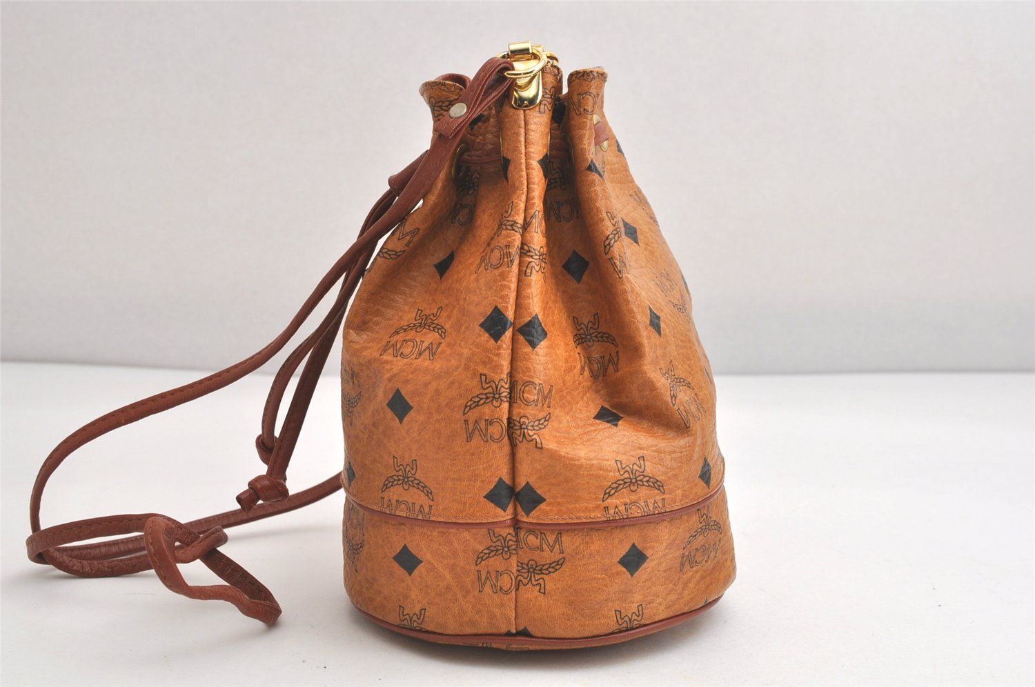 エムシーエム ヴィセトス