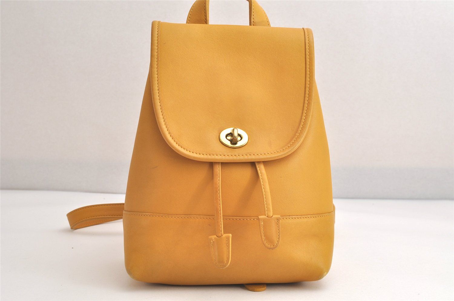 COACH オールドコーチ ヴィンテージ 巾着型 バックパック 財布 レザー 9960 イエロー 4090N