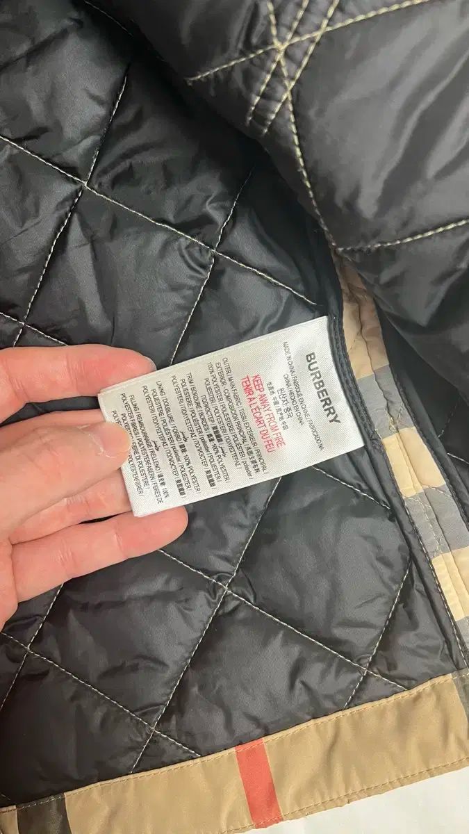 キルティング ジャケットです