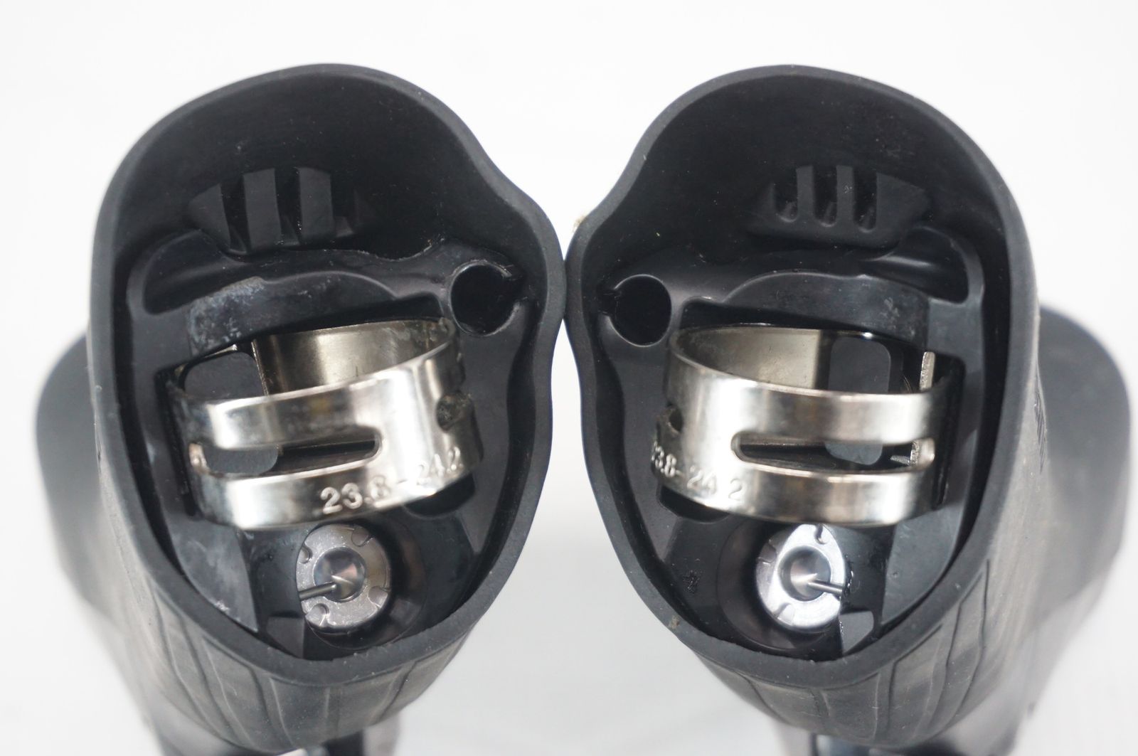 デュアルコントロールレバー |