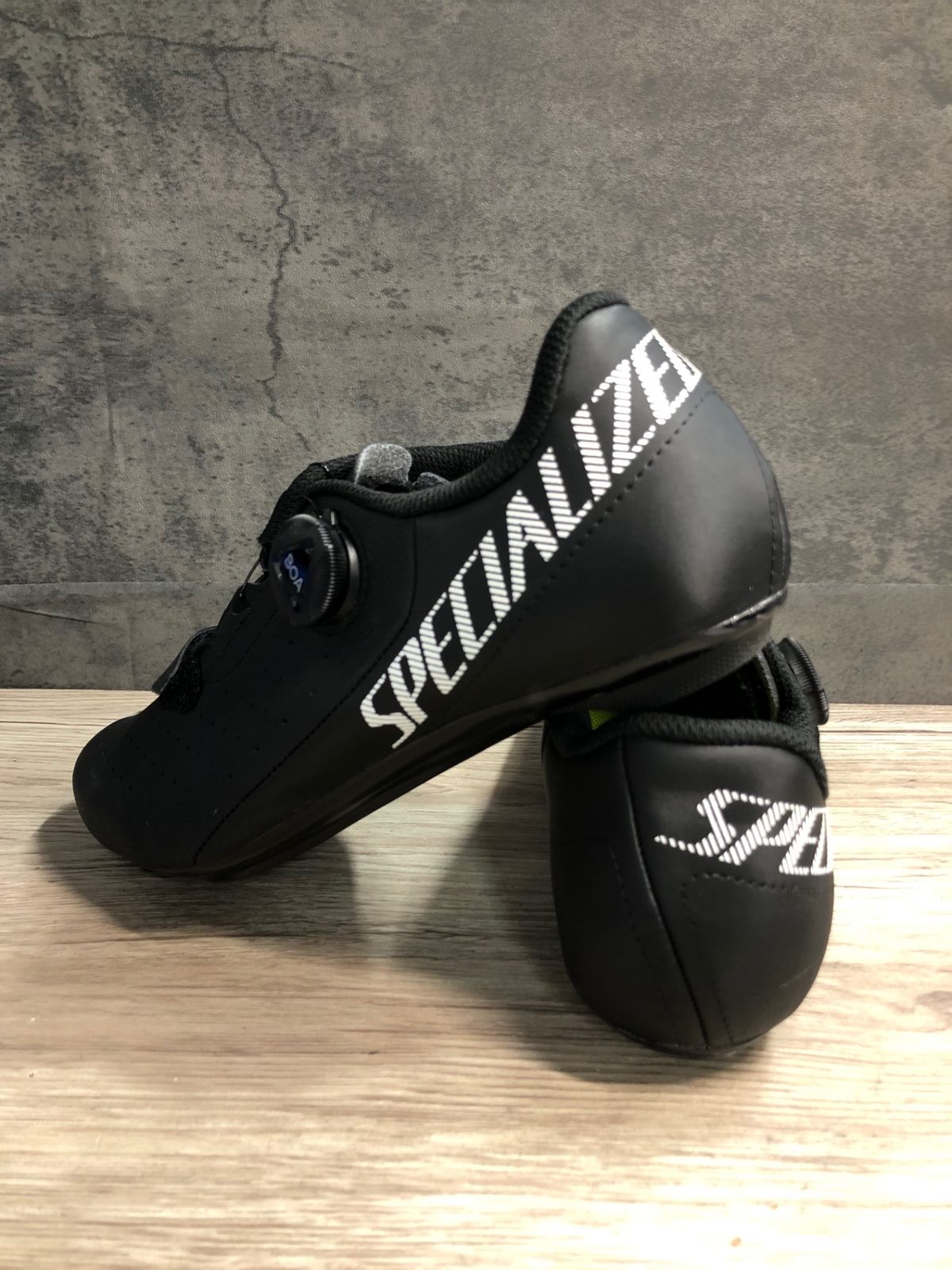 JN855 スペシャライズド SPECIALIZED TORCH1.0 ビンディングシューズ SPD-SL EU40 黒