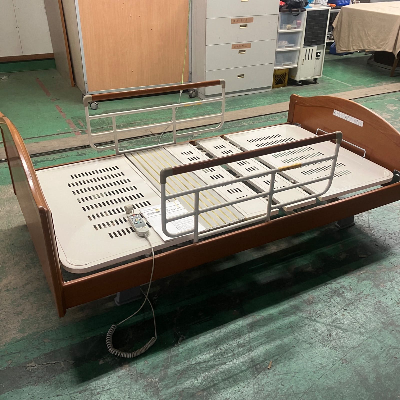 M げ交渉 パラマウントベッド 電動リクライニングベッド 介護用ベッド 直接 横浜市保土ヶ谷区