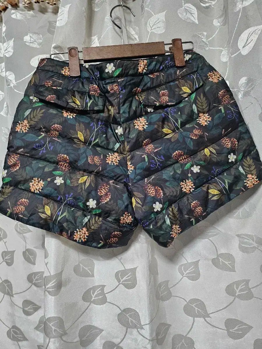 THE NORTH FACE グースダウン ショートダウン ハーフパンツ