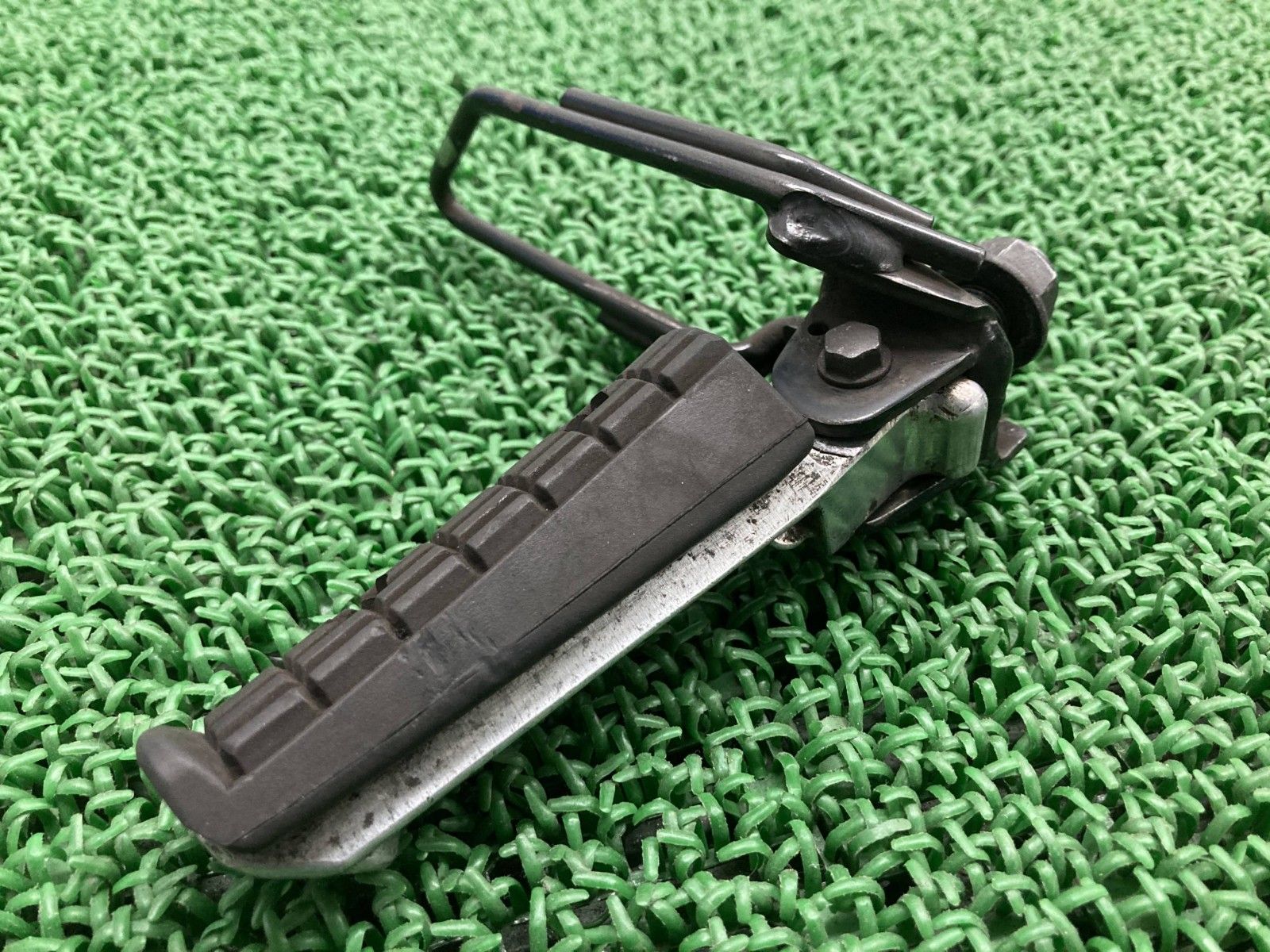 SR400 タンデムステップ 右 3VR ヤマハ 純正 バイク 部品 RH03J FI インジェクション 修復素材に 曲がり無し 車検 Genuine kM